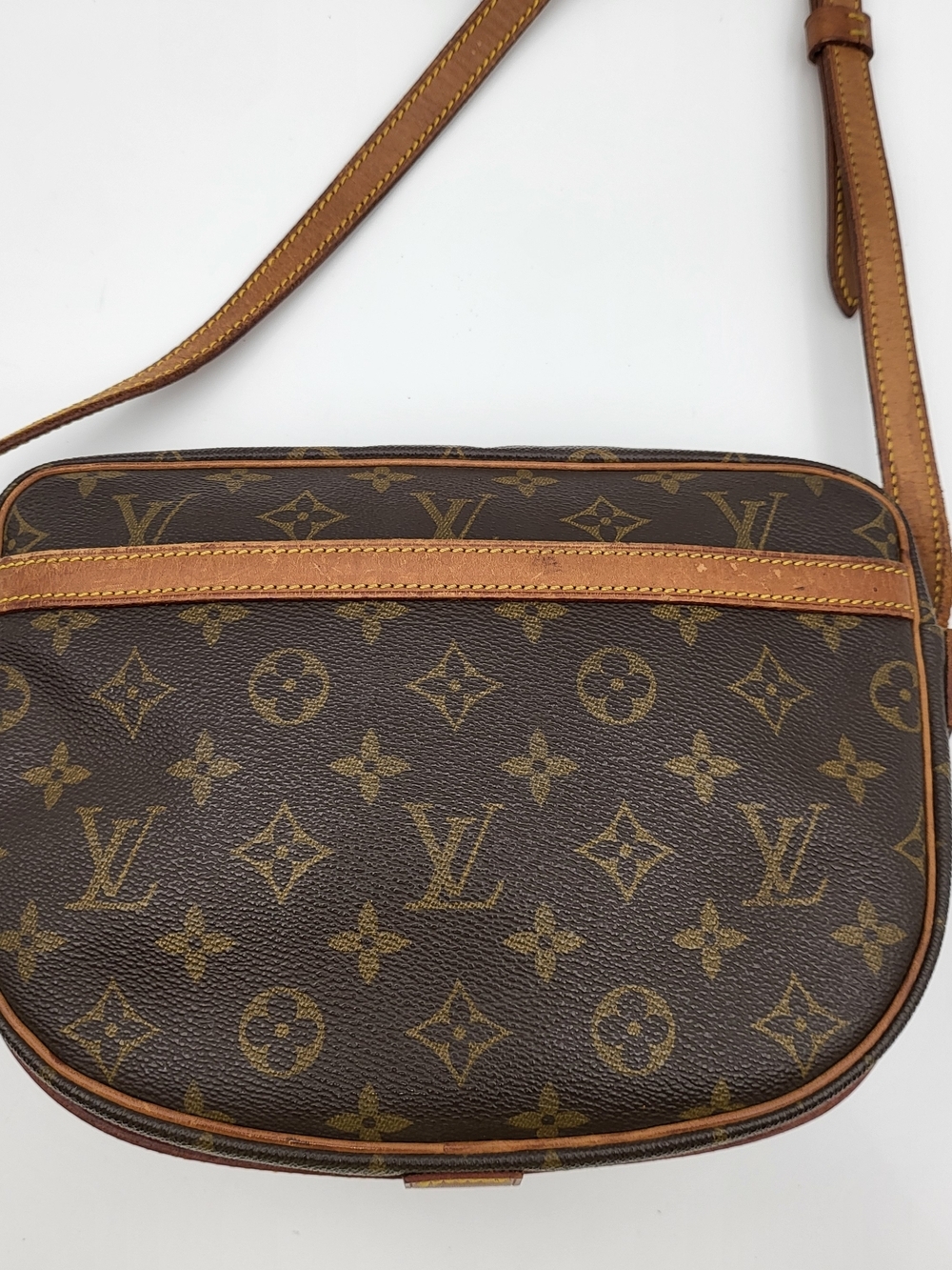 LOUIS VUITTON JEUNE FILLE MM Monogram Crossbody Bag..Authentic.. - Picture 2 of 16